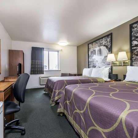 Super 8 By Wyndham Missoula/Reserve St. Exterior photo