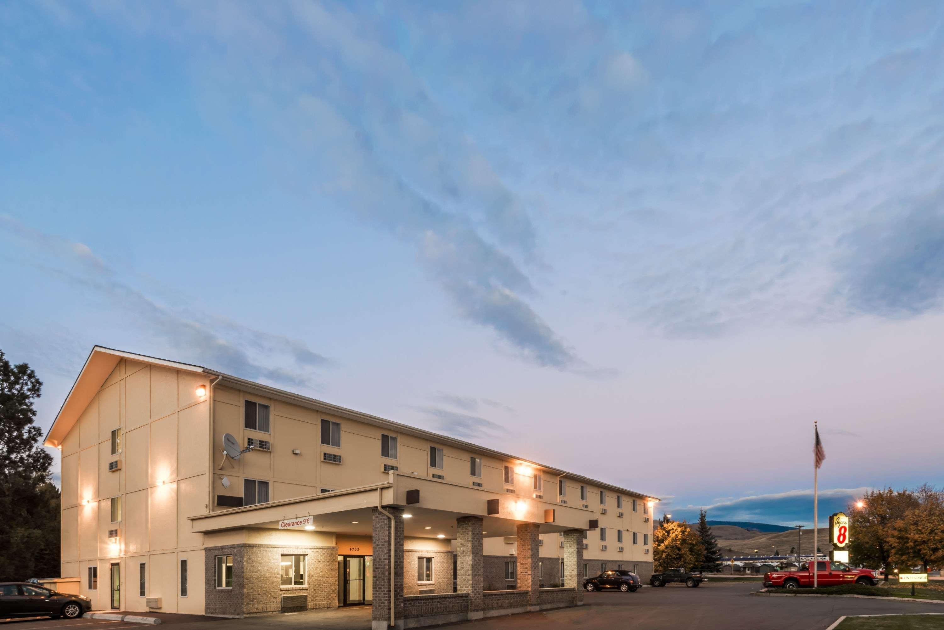 Super 8 By Wyndham Missoula/Reserve St. Exterior photo