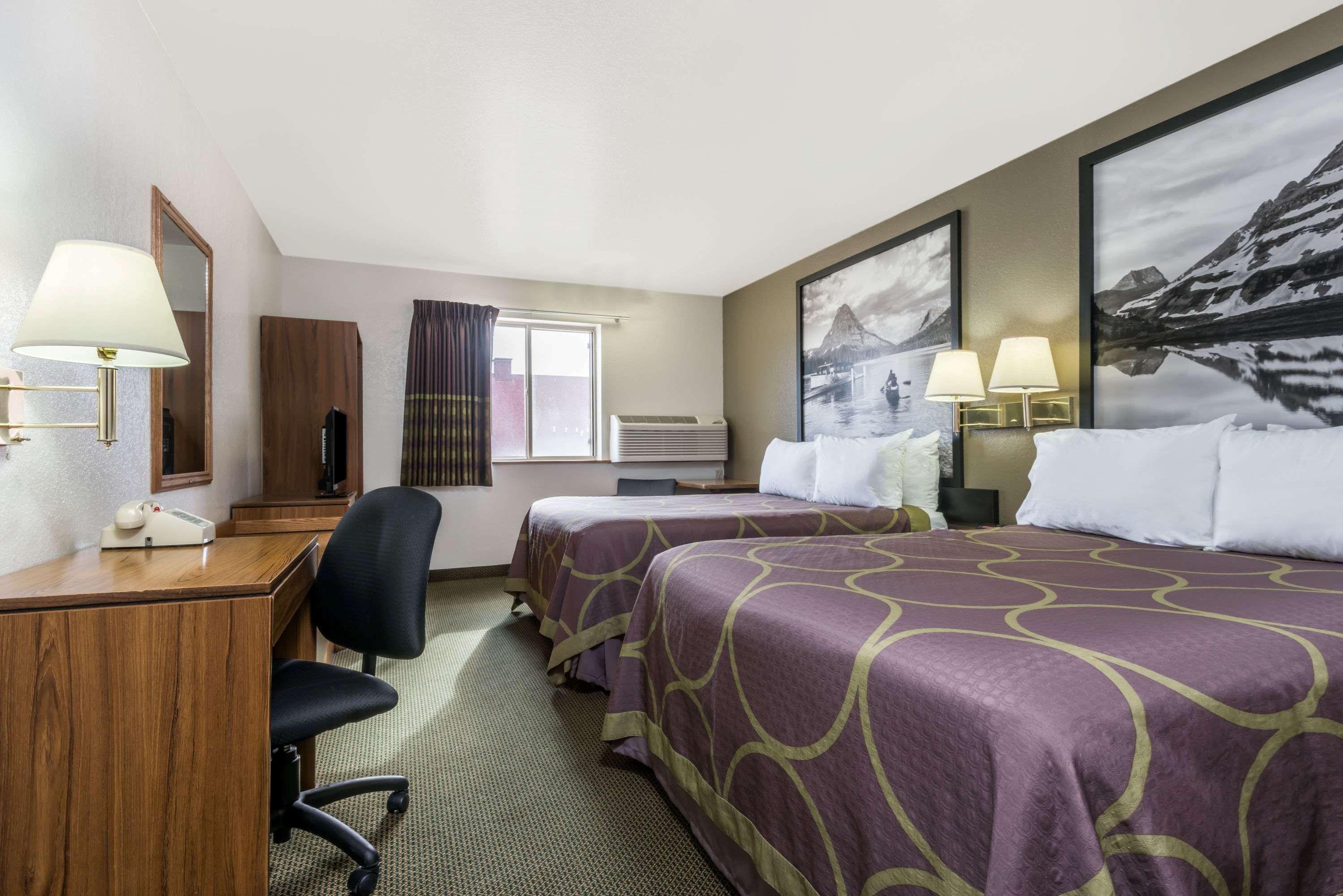 Super 8 By Wyndham Missoula/Reserve St. Exterior photo