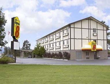 Super 8 By Wyndham Missoula/Reserve St. Exterior photo